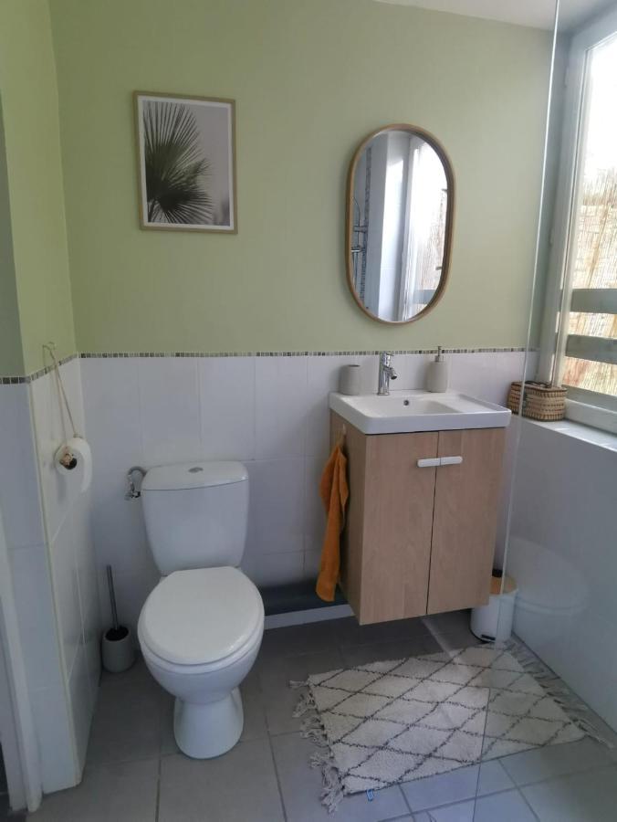 Les Lits De L'Arz Bed & Breakfast Malansac Екстериор снимка